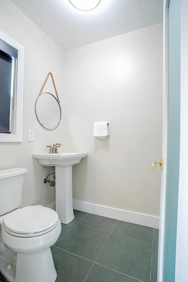 Serene 1 Bed Guest House With Patio Sleeps 6 Los Angeles Dış mekan fotoğraf